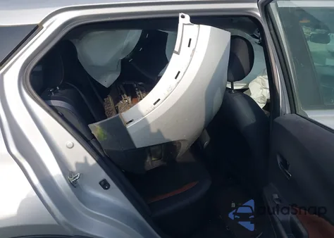 2020 Nissan Kicks Sr z USA, uszkodzony, nr VIN 3N1CP5DV4LL542918